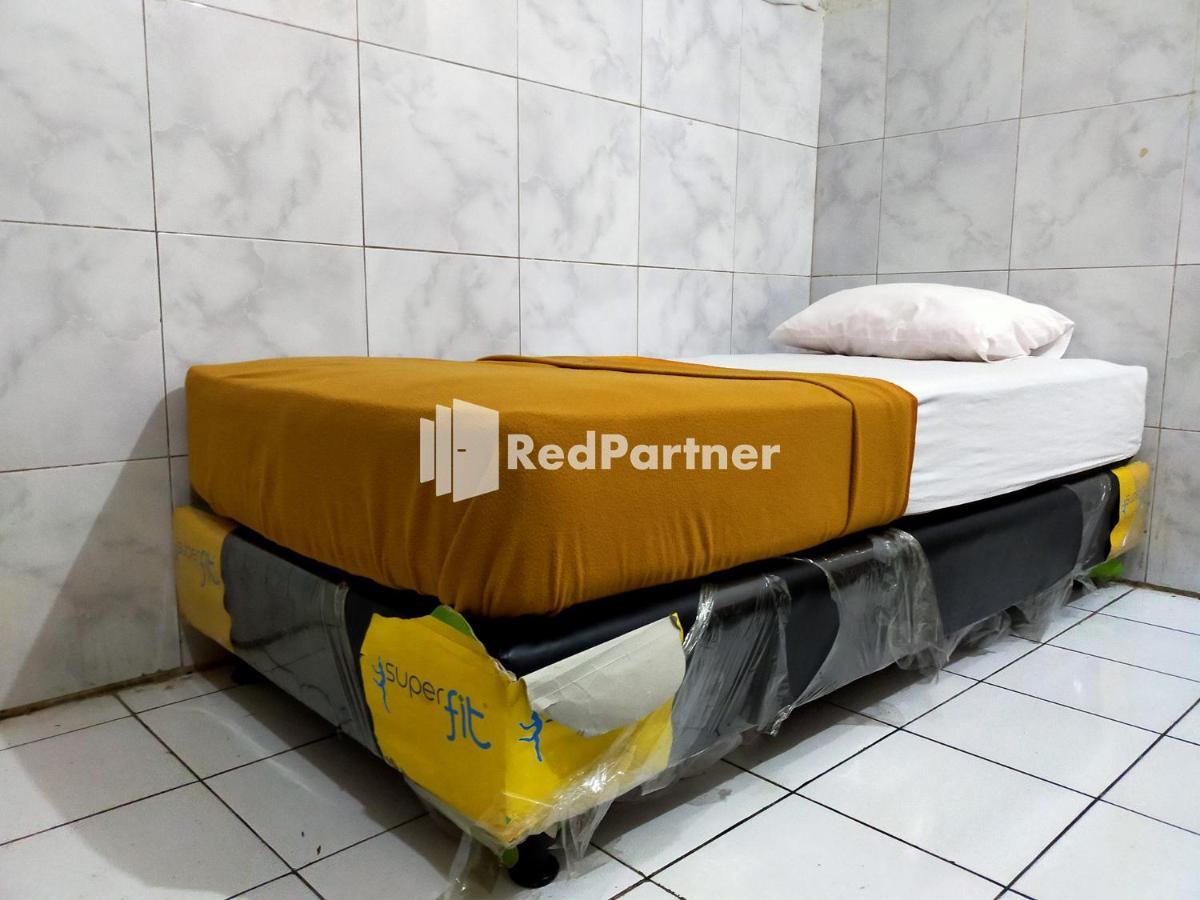 Hotel Ayu Lestari Ternate Redpartner Kültér fotó