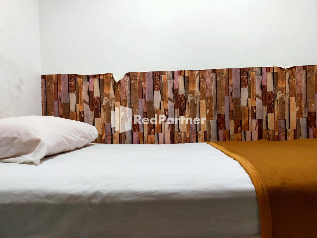 Hotel Ayu Lestari Ternate Redpartner Kültér fotó