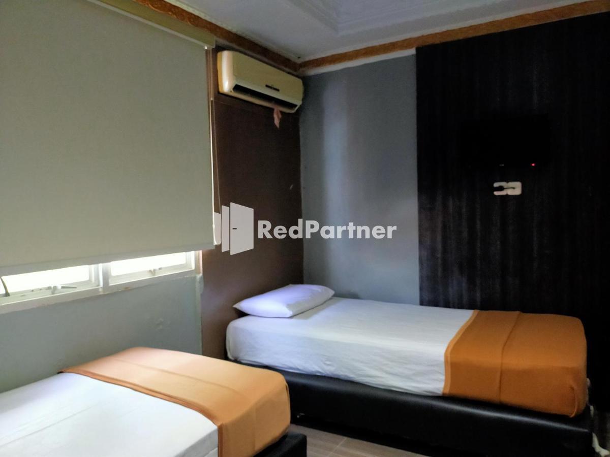 Hotel Ayu Lestari Ternate Redpartner Kültér fotó