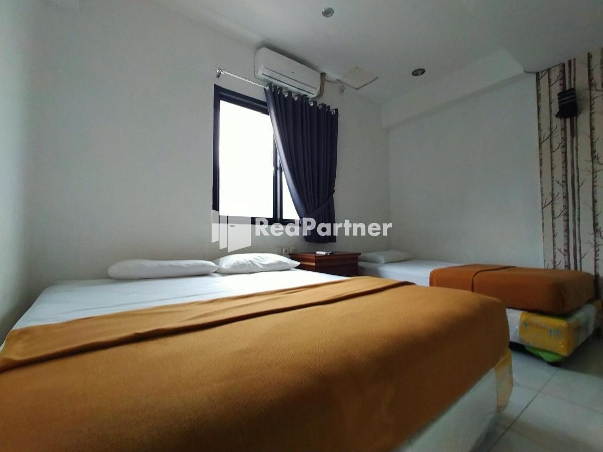 Hotel Ayu Lestari Ternate Redpartner Kültér fotó