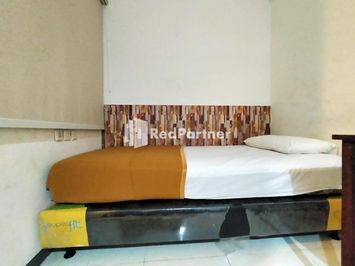 Hotel Ayu Lestari Ternate Redpartner Kültér fotó