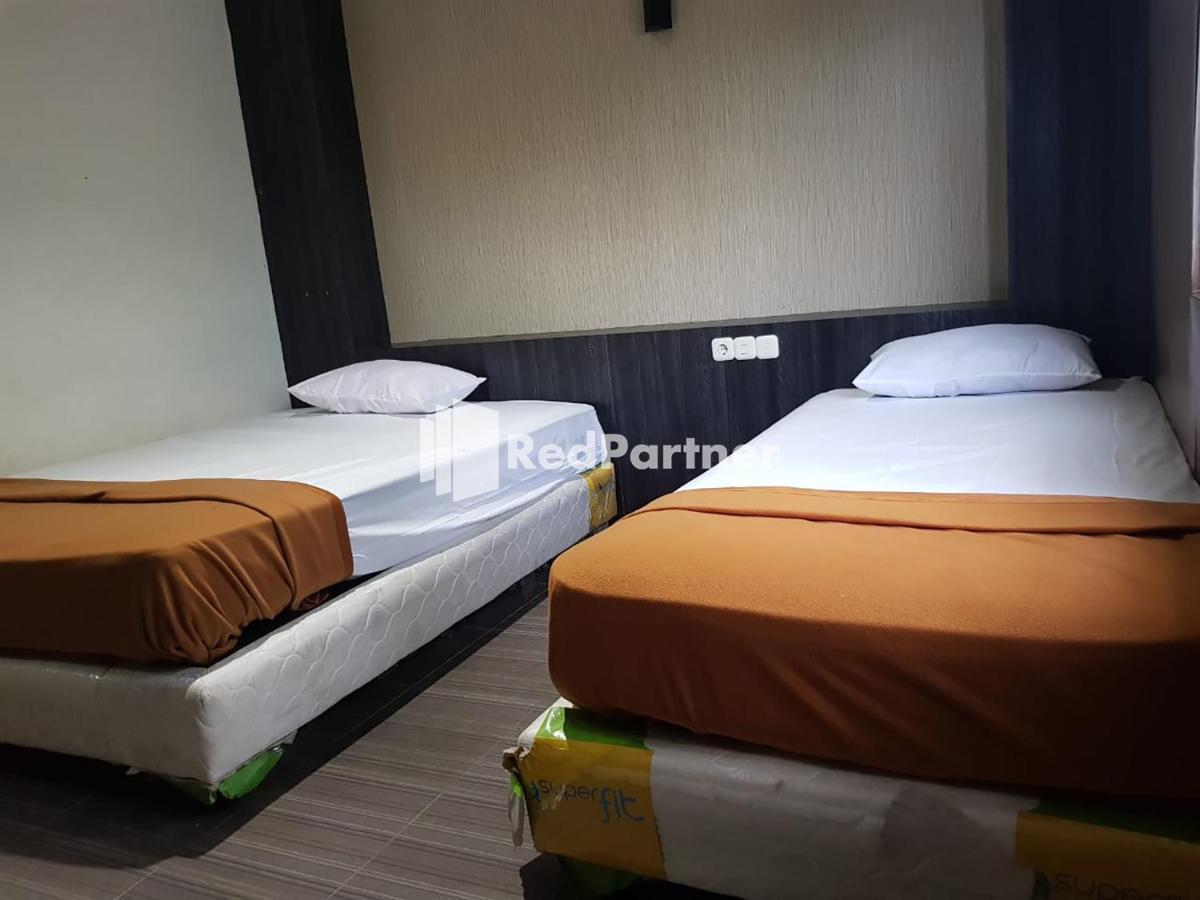 Hotel Ayu Lestari Ternate Redpartner Kültér fotó