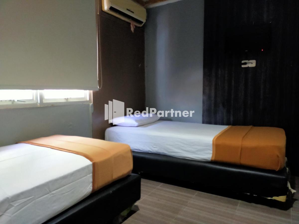 Hotel Ayu Lestari Ternate Redpartner Kültér fotó